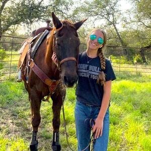 Meet your Posher, Savanna